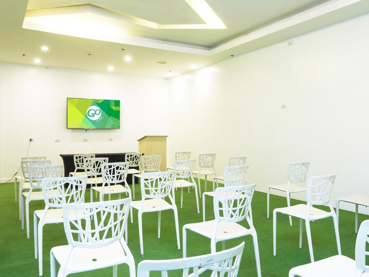 Go Hotels Timog Bandar Quezon Luaran gambar