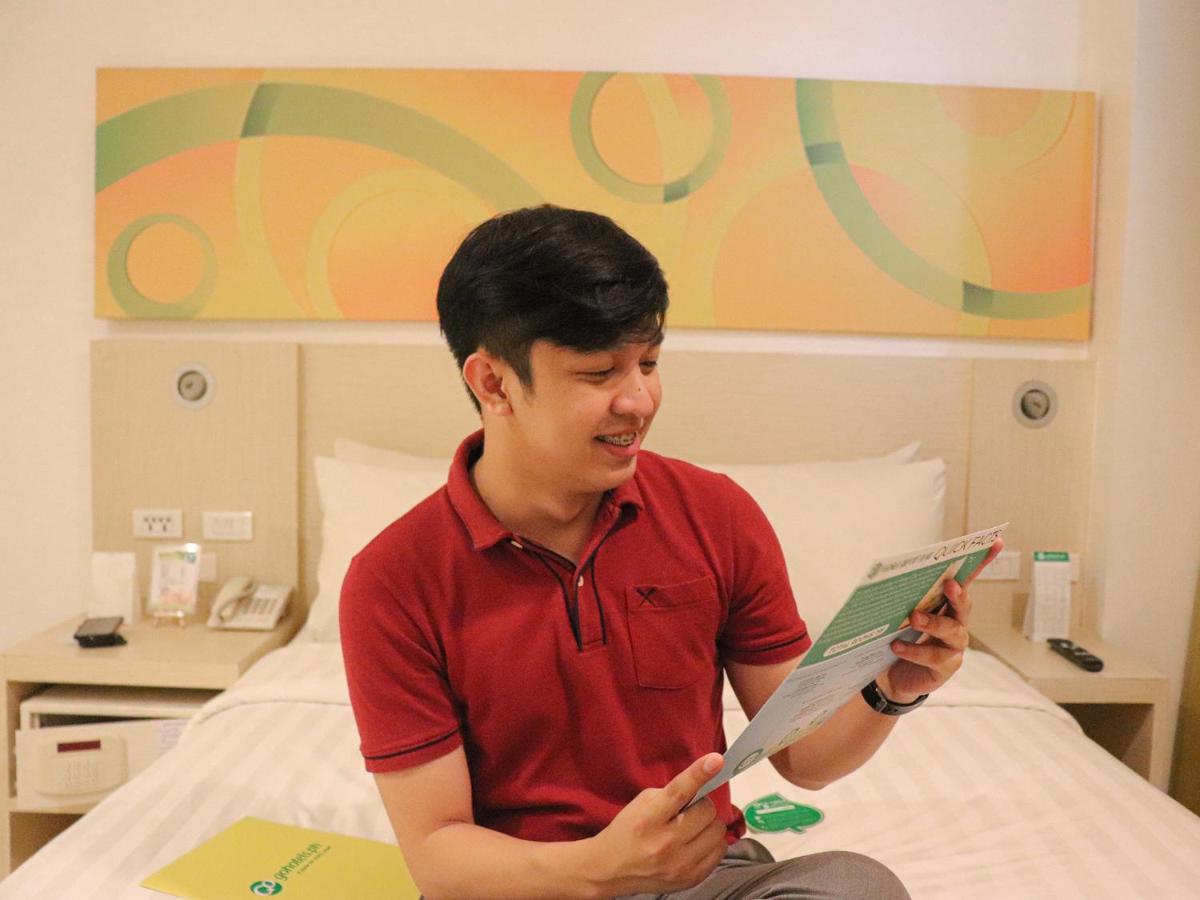 Go Hotels Timog Bandar Quezon Luaran gambar