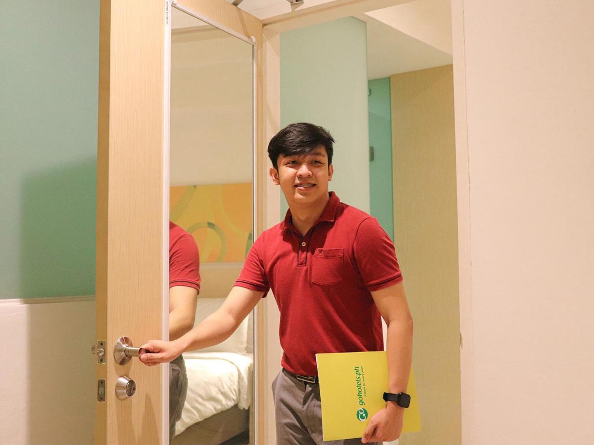 Go Hotels Timog Bandar Quezon Luaran gambar