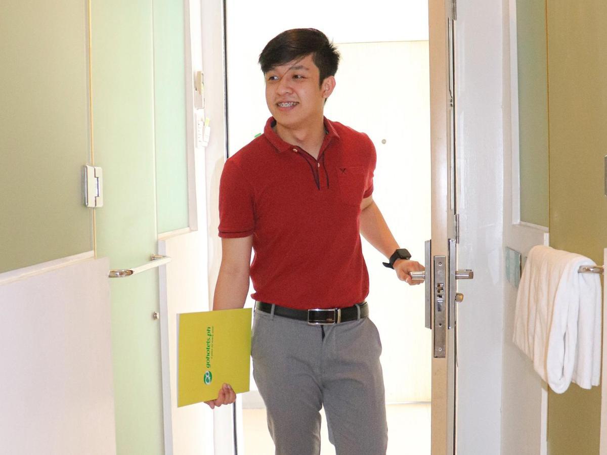 Go Hotels Timog Bandar Quezon Luaran gambar