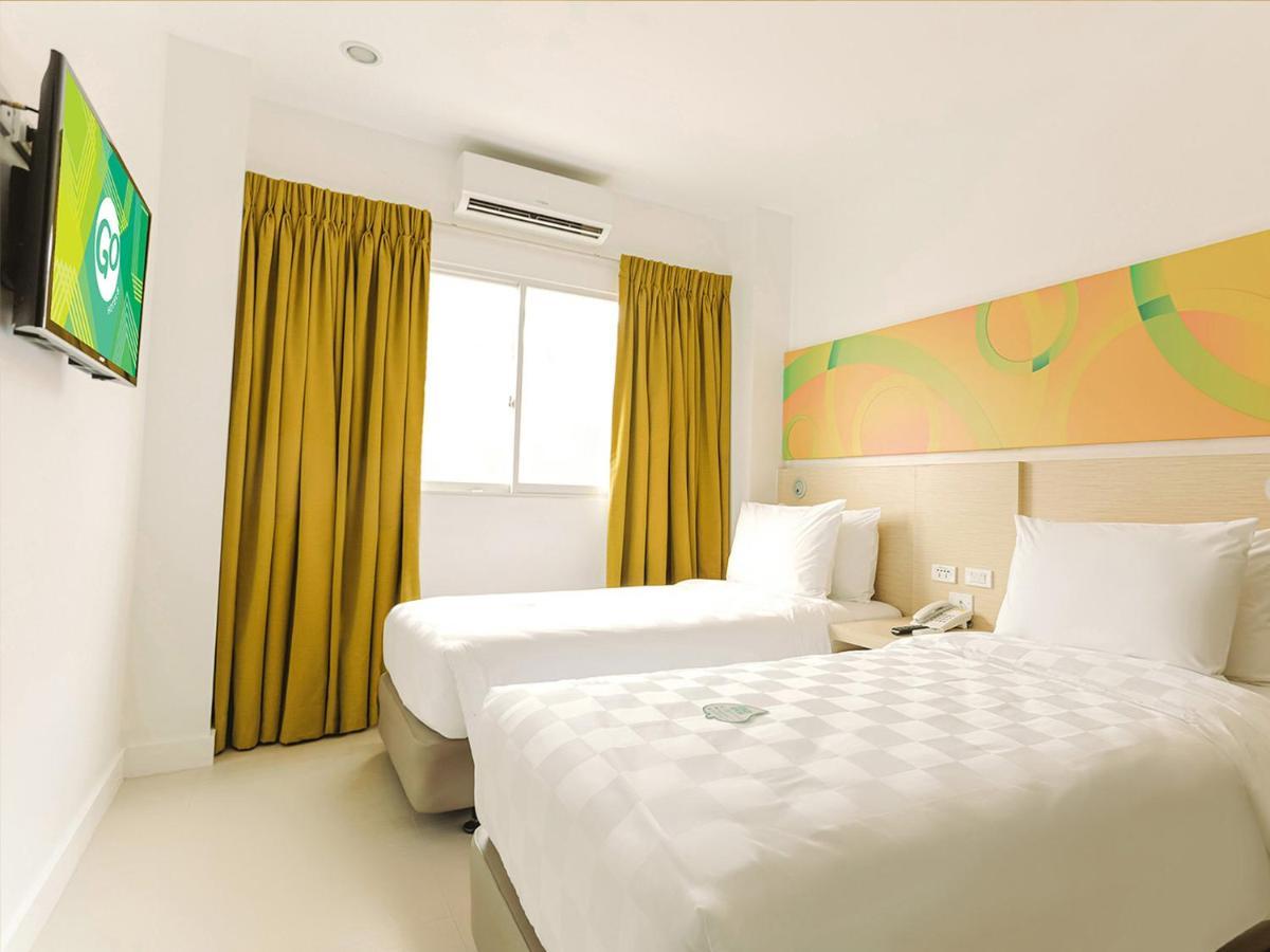 Go Hotels Timog Bandar Quezon Luaran gambar