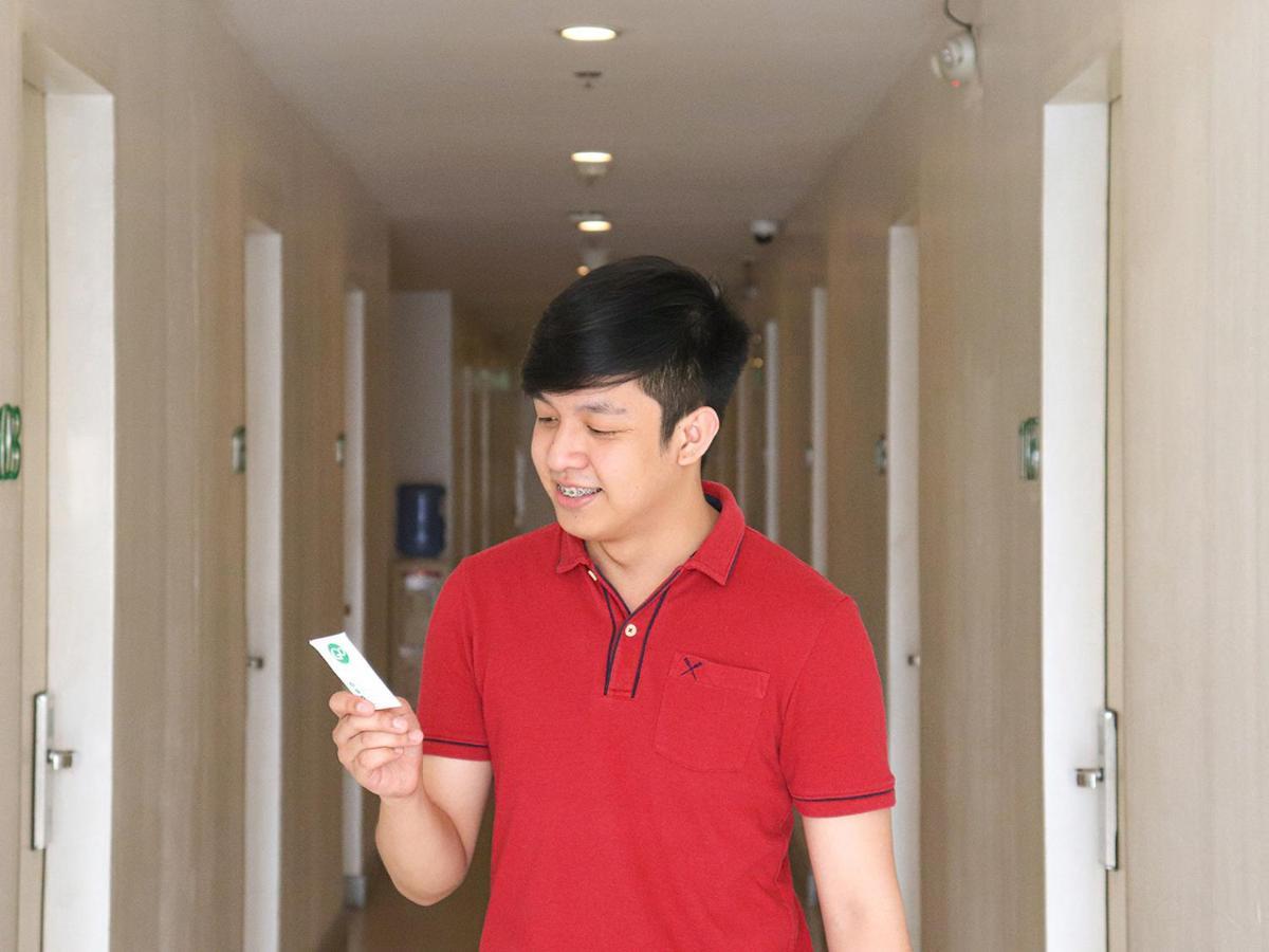 Go Hotels Timog Bandar Quezon Luaran gambar