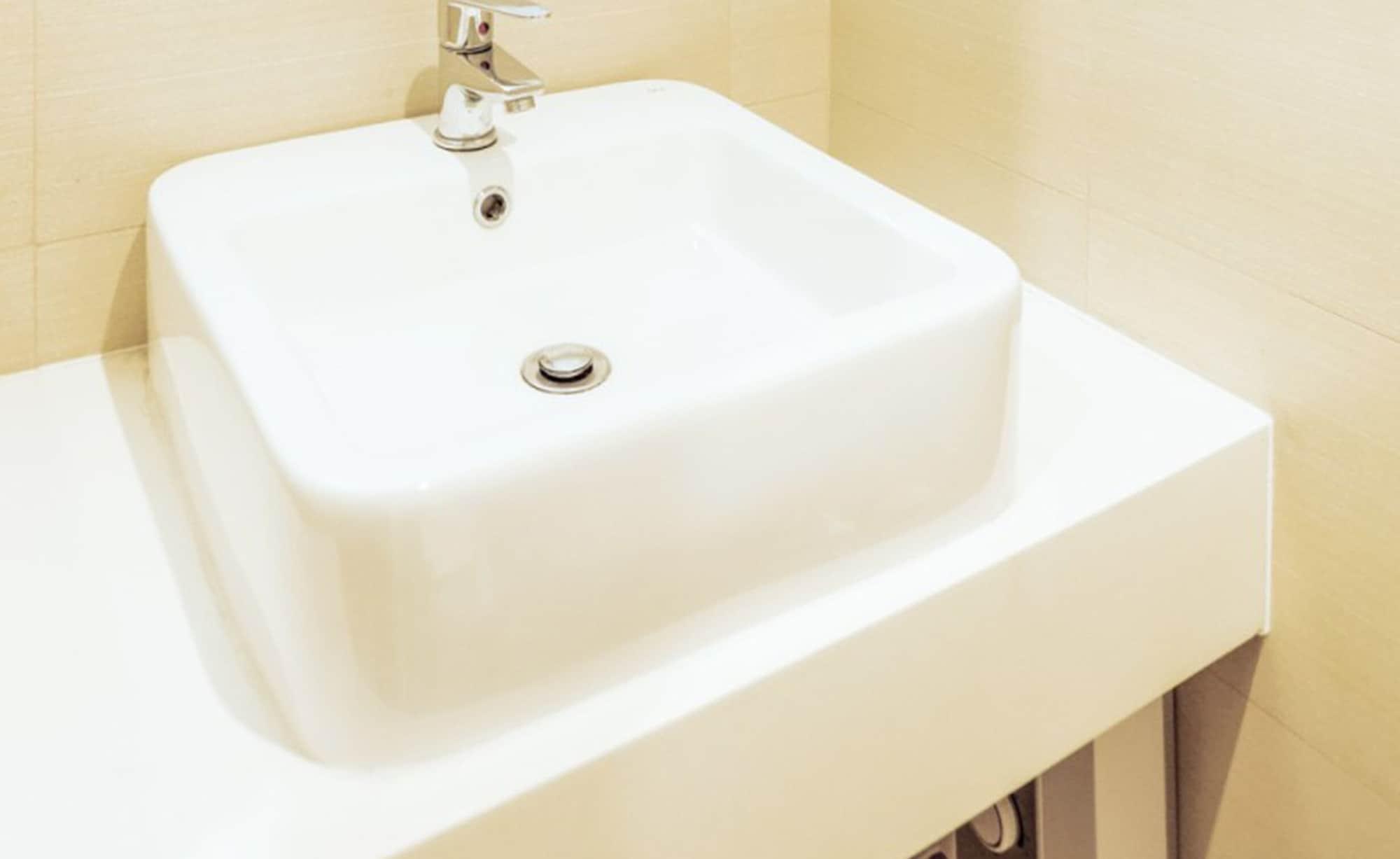 Go Hotels Timog Bandar Quezon Luaran gambar